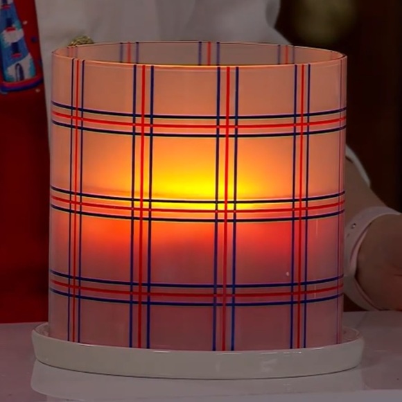 New HomeWorx by Slatkin + Co. Patriotic Hurricane - Picture 5 of 8